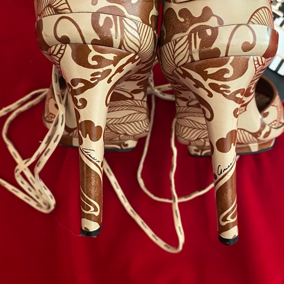 ♥️SOLD♥️Gucci leather sandals in brown/beige - Picture 10 of 13